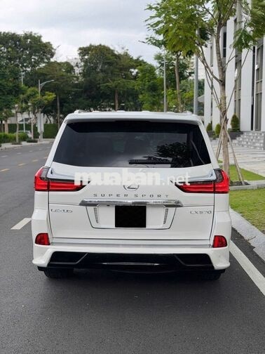 Lexus LX570 SuperSport 2017 Trắng Tự động