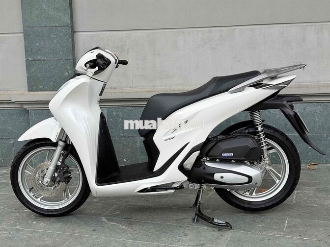 SH160 ABS 2023 MỘT CHỦ 6000KM ZIN LƯỚT BSTP CÓ GÓP