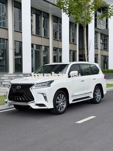 Lexus LX570 SuperSport 2017 Trắng Tự động