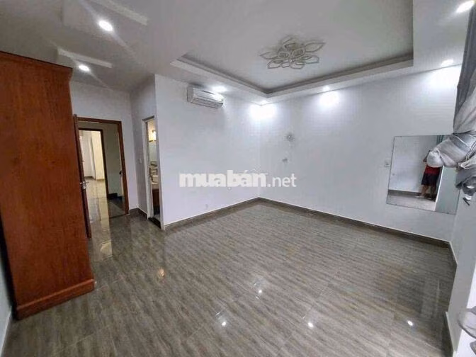Cho thuê nhà 4Phòng Ngủ Phúc Đạt Ở & Mở Văn Phòng Đối Diện Chung Cư