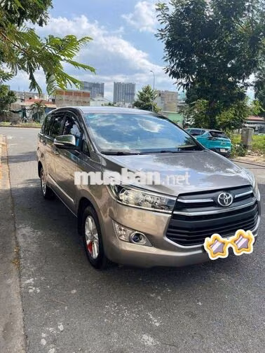 Toyota Innova 2.0