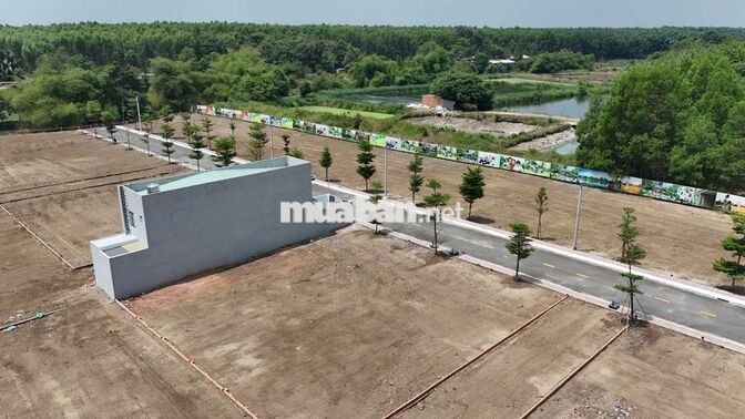 Giá sốc, 100m2 đường nhựa 6m, đối diện tổng kho và đại đô thị 351ha
