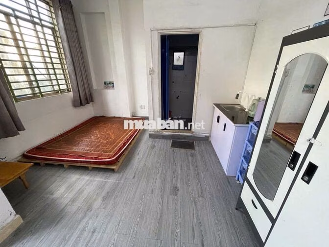 SANG NHƯỢNG NHÀ TRỌ KHU TÊN LỬA