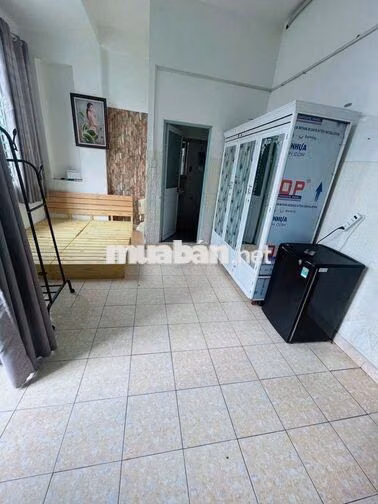 SANG NHƯỢNG NHÀ TRỌ KHU TÊN LỬA