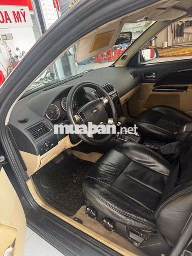 Ford Mondeo 2005 Đen 5 chỗ