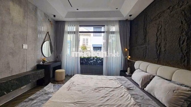 Nhà Full Nội Thất 1 Trệt 3 Lầu 4x15m Hẻm Huỳnh Tấn Phát Quận 7