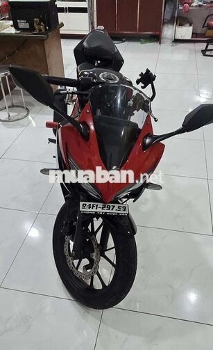 Honda CBR150R Đỏ đen