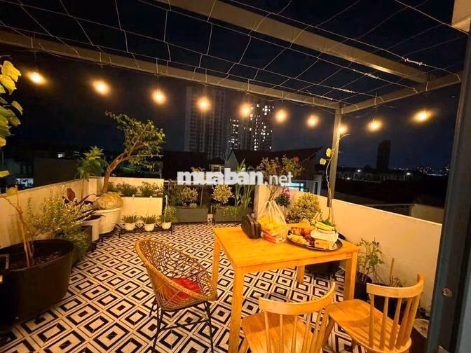 Nhà Full Nội Thất 1 Trệt 3 Lầu 4x15m Hẻm Huỳnh Tấn Phát Quận 7