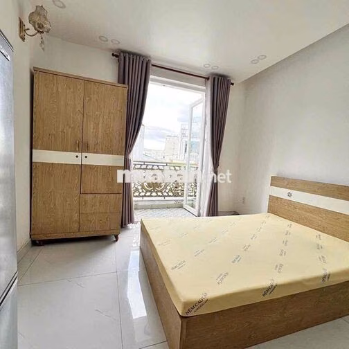 CHO THUÊ PHÒNG BAN CÔNG FULL NỘI THẤT MÁY GIẶT RIÊNG SIÊU THOÁNG ĐÂY Ạ