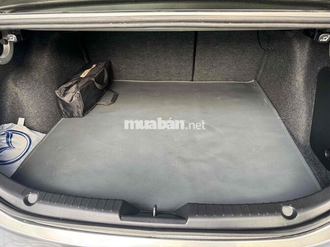 Mazda Mazda 3 2015 Tự động Bạc