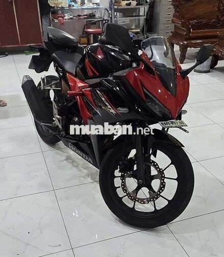 Honda CBR150R Đỏ đen
