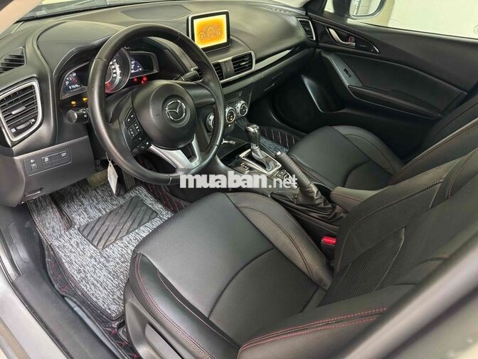 Mazda Mazda 3 2015 Tự động Bạc