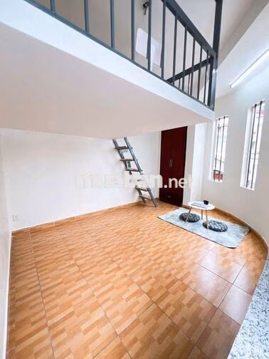 DUPLEX RỘNG THOÁNG 4 CỬA SỔ TRỜI GÁC CAO 