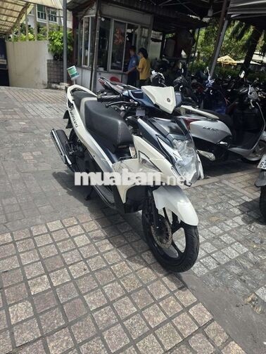 Yamaha Novo6