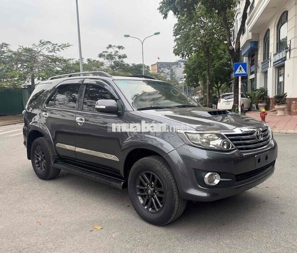 Toyota Fortuner 2016 Dầu Số sàn Xám