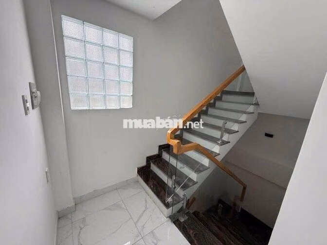 Mặt bằng kinh doanh Điên Biên Phủ 1 trệt 2 tầng
