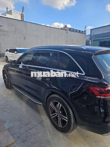 Mercedes GLC200 2020 12,000 km Đen