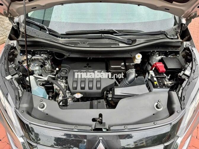 Mitsubishi Xpander Premium 2025 Xám Bạc 45.000 km