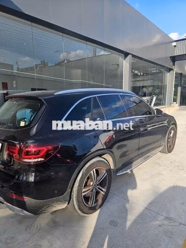 Mercedes GLC200 2020 12,000 km Đen