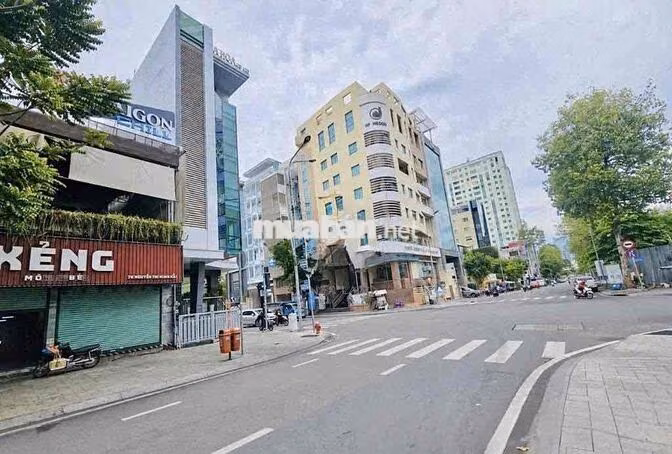 CHO THUÊ 2 MẶT TIỀN NGUYỄN ĐÌNH CHIỂU, QUẬN 1 – 8X18M – 140TR/THÁNG