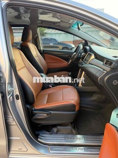 Toyota Innova 2.0E MT 2020 Số sàn Bạc