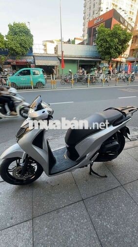 Honda SH 125 2018 Bạc Đã sử dụng