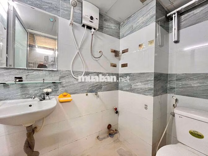 DUPLEX MÁY LẠNH SÁT TÔN ĐỨC THẮNG, UFM