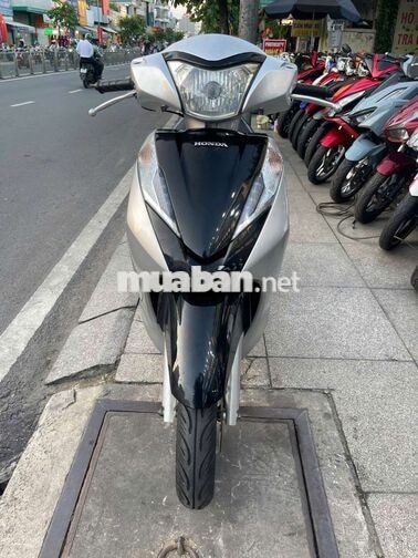 Honda Lead FI 2016 Bạc Đã sử dụng