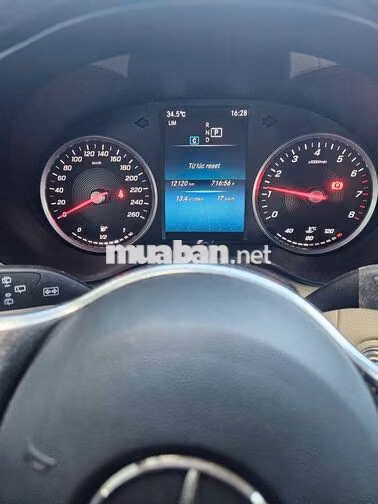 Mercedes GLC200 2020 12,000 km Đen