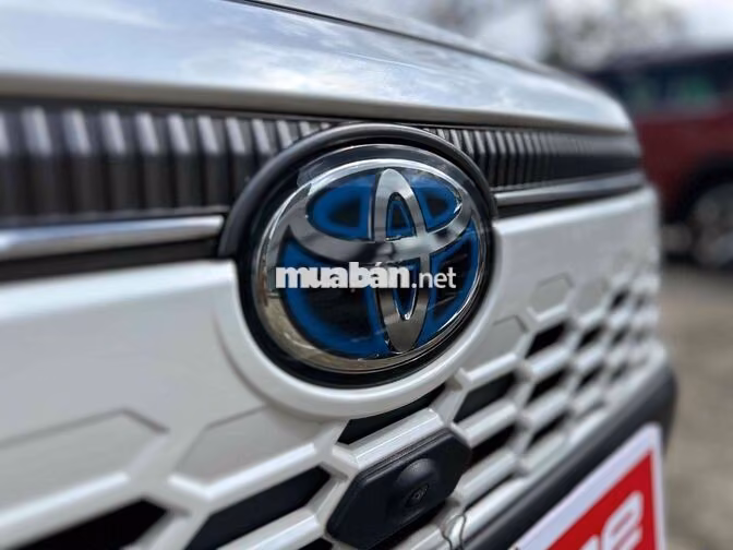 Toyota Corolla Cross Hybrid 2024 Trắng 31279 km