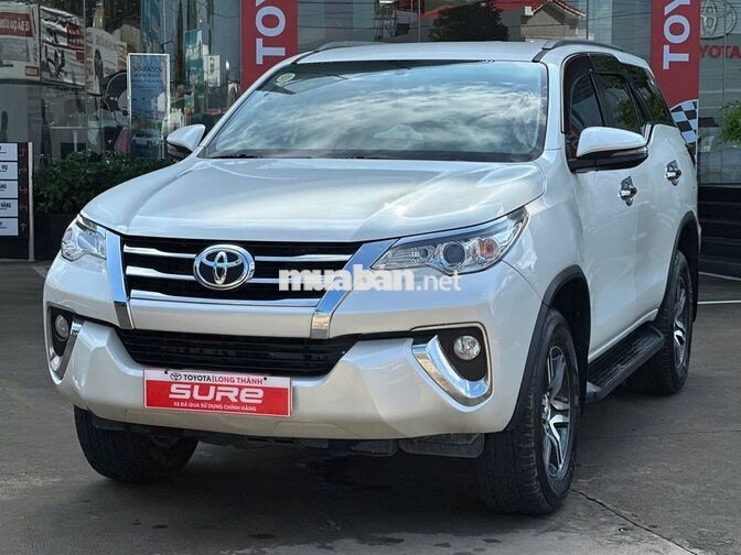 Toyota Fortuner 2.7V 4x2 2019 Trắng 34.000 km