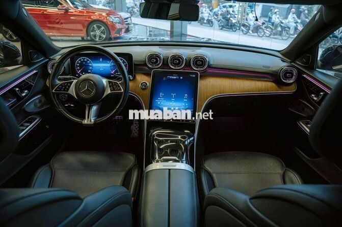 Mercedes C200 Avantgarde Plus 2022 Đen 68.000 Km