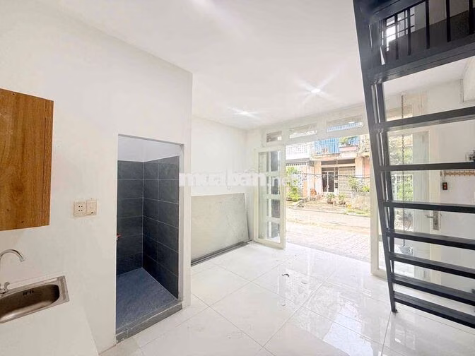 NHÀ NGUYÊN CĂN Kiot 1 trệt 1 lầu GIÁ RẺ ngay QL22 gần Đại học HUFLIT