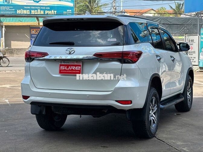 Toyota Fortuner 2.7V 4x2 2019 Trắng 34.000 km