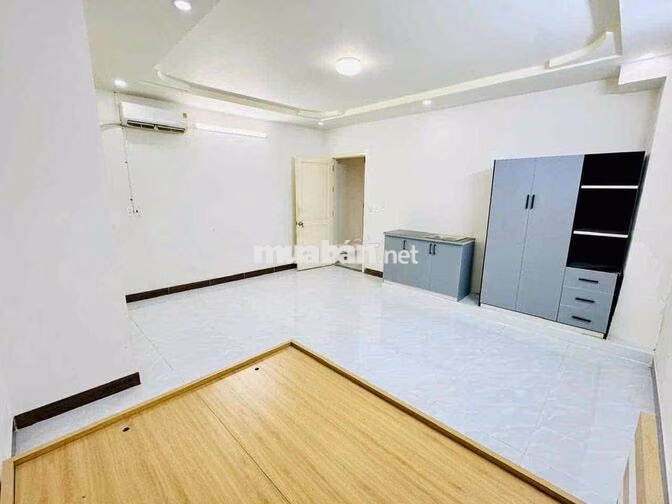 các dh nguyễn Tất Thành 300m, sát bên Tu Viện Khánh An