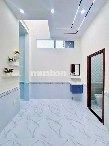 NHÀ MỚI XÂY HOÀN CÔNG HẺM ĐỐI DIỆN QUÂN KHU 9 CẦN THƠ