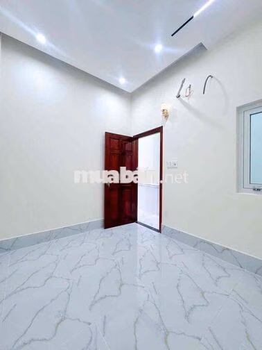 NHÀ MỚI XÂY HOÀN CÔNG HẺM ĐỐI DIỆN QUÂN KHU 9 CẦN THƠ