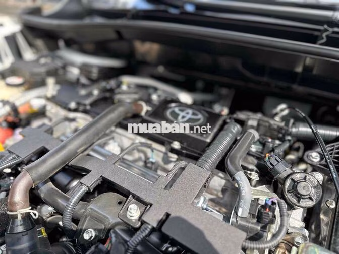 Toyota Corolla Cross Hybrid 2024 Trắng 31279 km