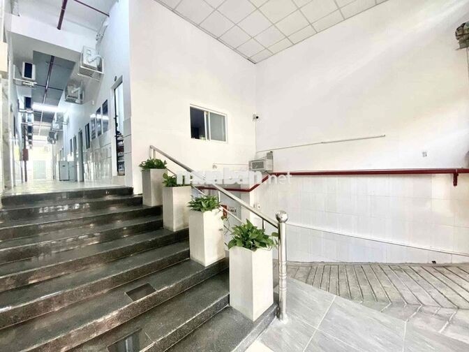 🔥PHÒNG GÁC CAO 2M SẴN MÁY LẠNH_THANG MÁY_CÁCH ĐH TÀI CHÍNH MKT 1,5KM