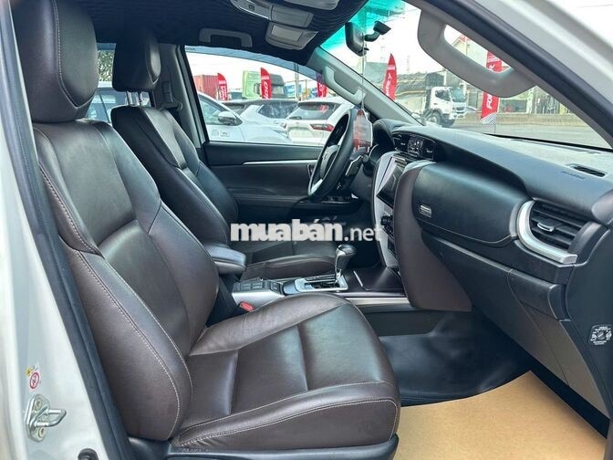 Toyota Fortuner 2.7V 4x2 2019 Trắng 34.000 km