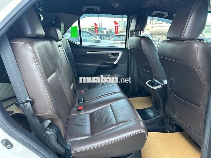 Toyota Fortuner 2.7V 4x2 2019 Trắng 34.000 km