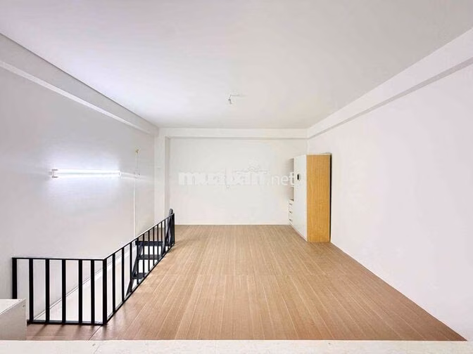 NHÀ NGUYÊN CĂN Kiot 1 trệt 1 lầu GIÁ RẺ ngay QL22 gần Đại học HUFLIT
