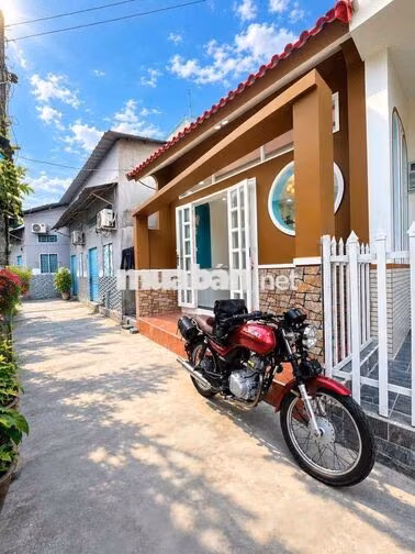 NHÀ MỚI XÂY HOÀN CÔNG HẺM ĐỐI DIỆN QUÂN KHU 9 CẦN THƠ