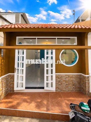 NHÀ MỚI XÂY HOÀN CÔNG HẺM ĐỐI DIỆN QUÂN KHU 9 CẦN THƠ