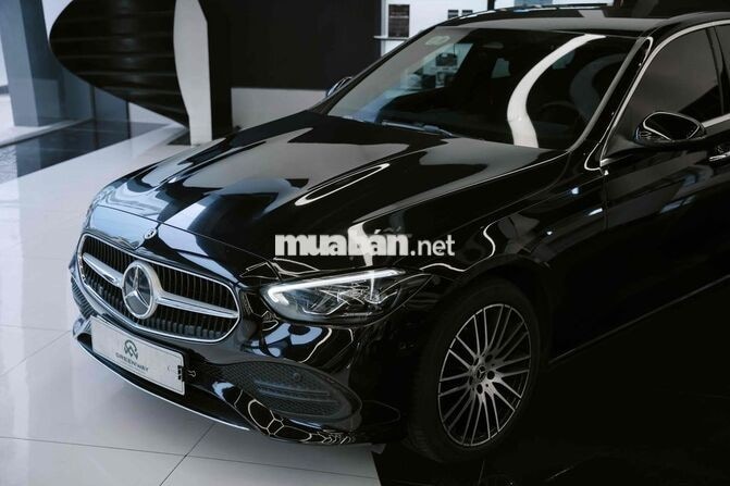 Mercedes C200 Avantgarde Plus 2022 Đen 68.000 Km