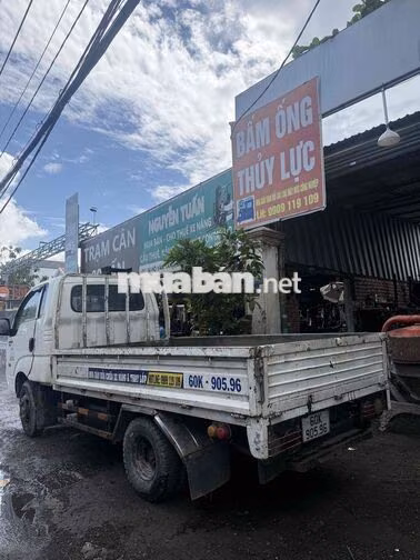 KIA BONGO 2022 Trắng Diesel 3 chỗ