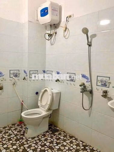 Cho thuê nhà Thạch bàn - 3PN - Ô tô đỗ gần - Full nội thất. Giá 7tr