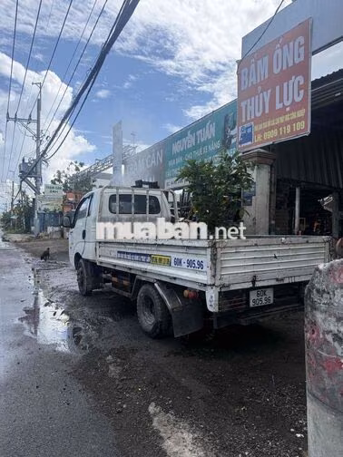 KIA BONGO 2022 Trắng Diesel 3 chỗ