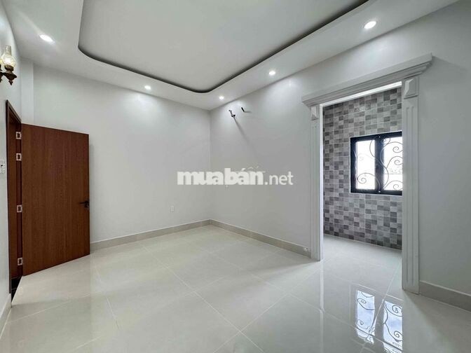 NHÀ LẦU MỚI TINH ĐỦ NỘI THẤT KDC- CHỢ ĐI BỘ- GẦN CÔNG VIÊN