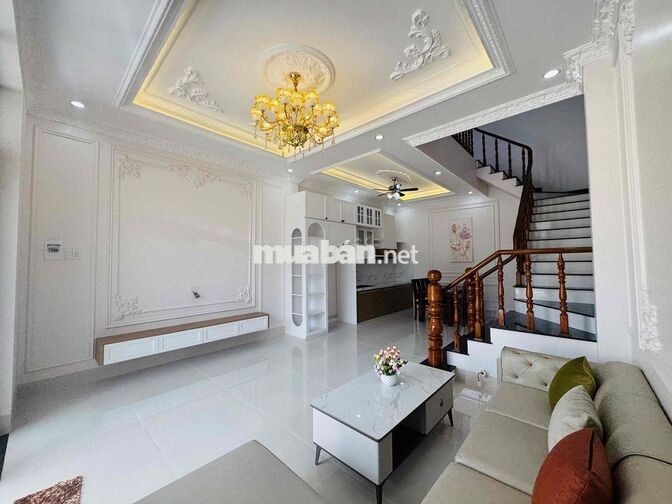 NHÀ LẦU MỚI TINH ĐỦ NỘI THẤT KDC- CHỢ ĐI BỘ- GẦN CÔNG VIÊN